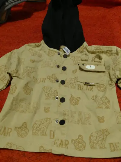Chaqueta infantil con capucha - miniatura 3
