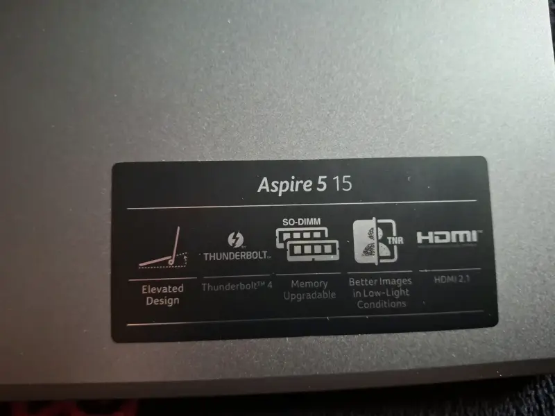 Laptop Acer Aspire 5 - 6