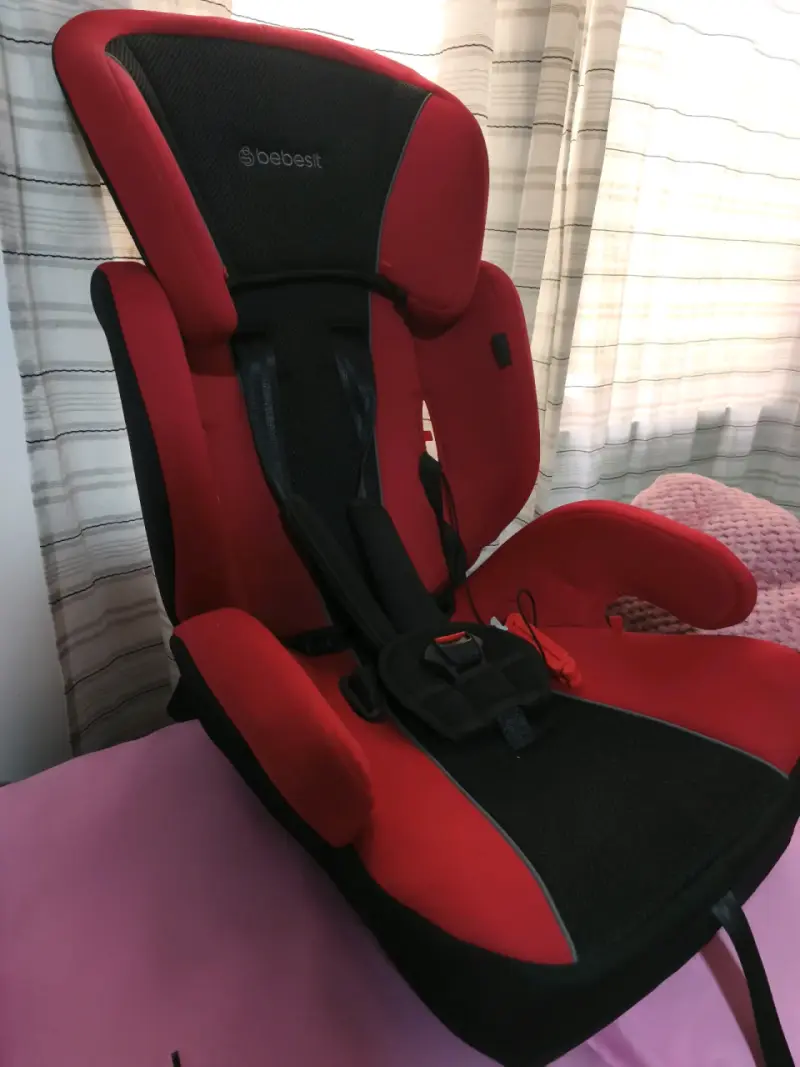 Silla de auto Bebesit roja - 2