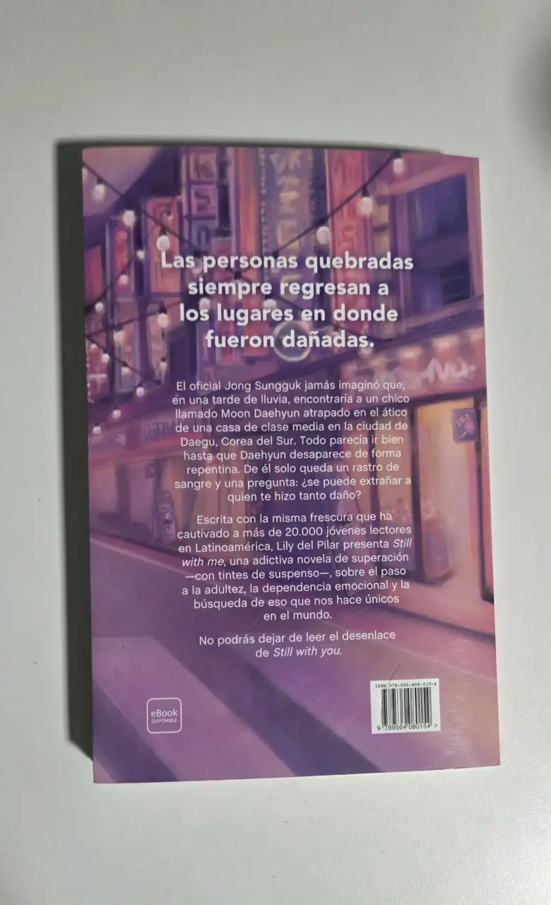 Libro 'Still With Me' de Planeta - 2
