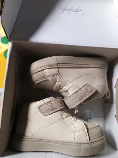 Zapatos beige para bebé - miniatura 2