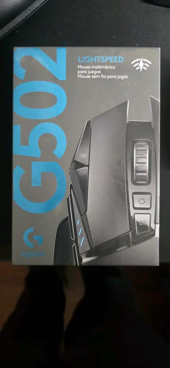 Mouse Gamer Logitech en caja - 3