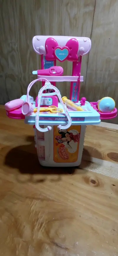 Set de médico Minnie rosa - miniatura 1