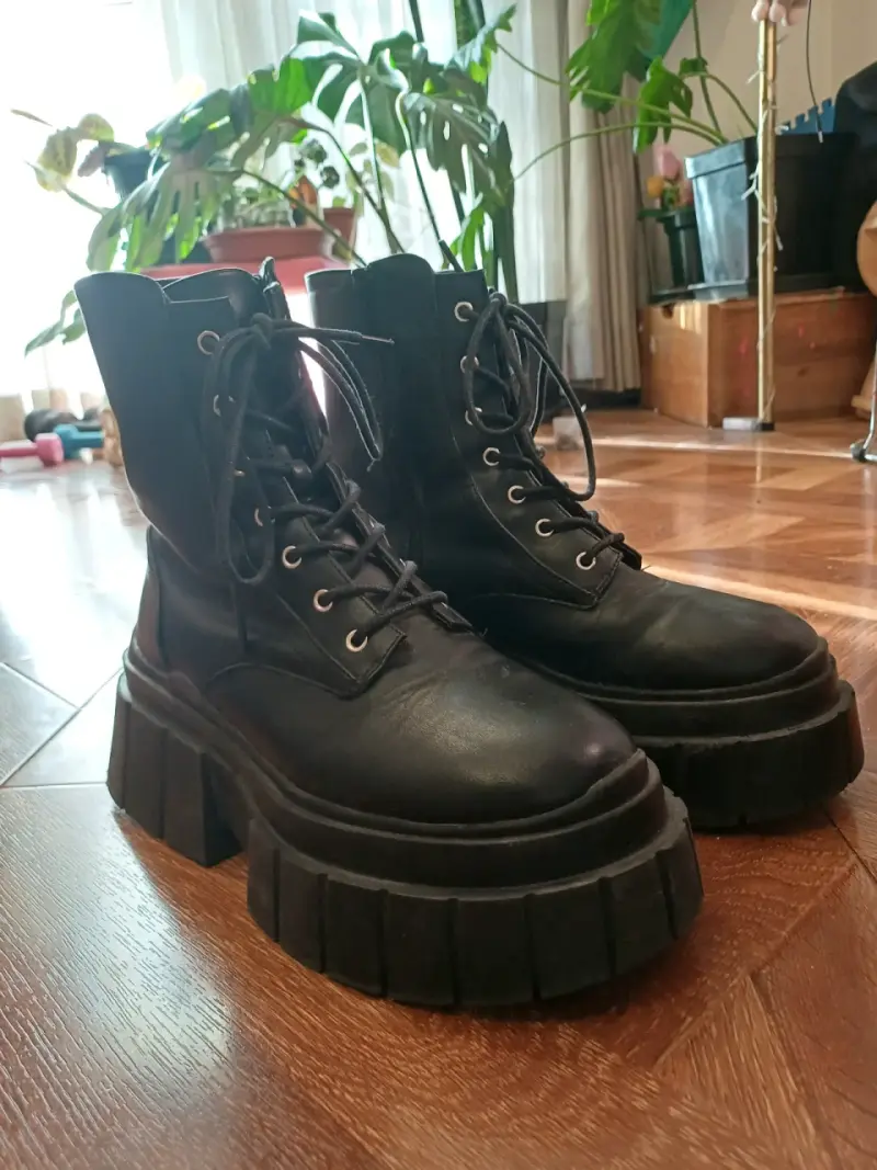 Botines negros con plataforma - 2