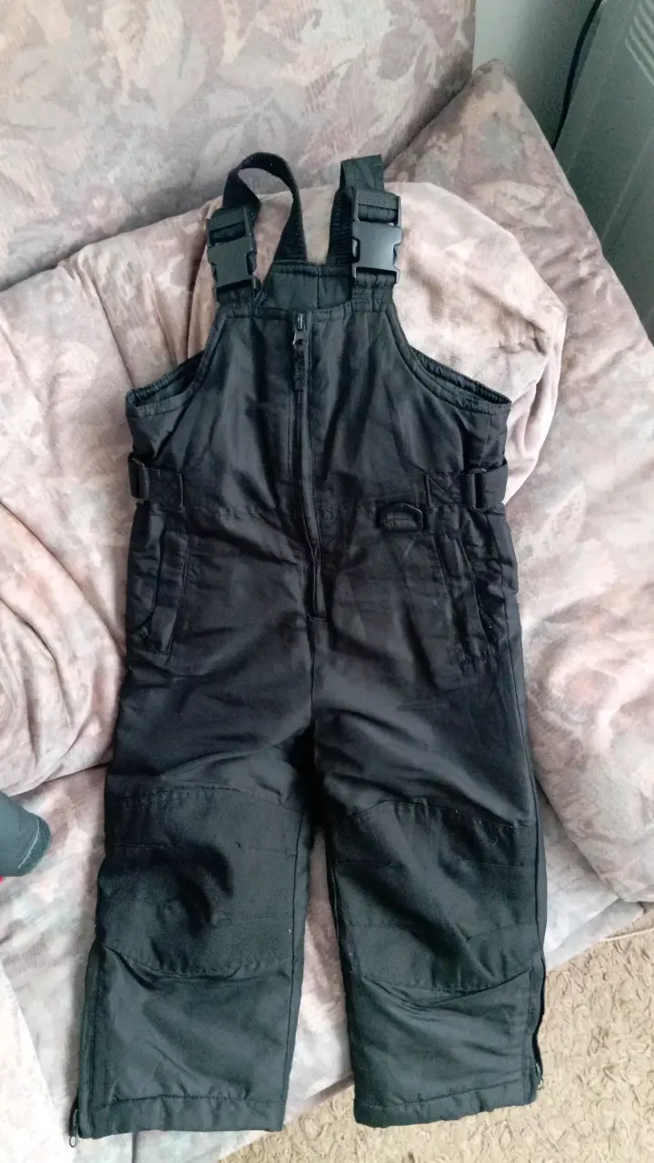 Pantalón negro de nieve, chaqueta Lippi - 1