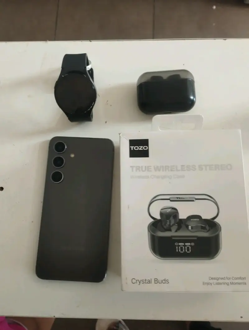 Smart watch Samsung 3 clásico, audífonos Tozo