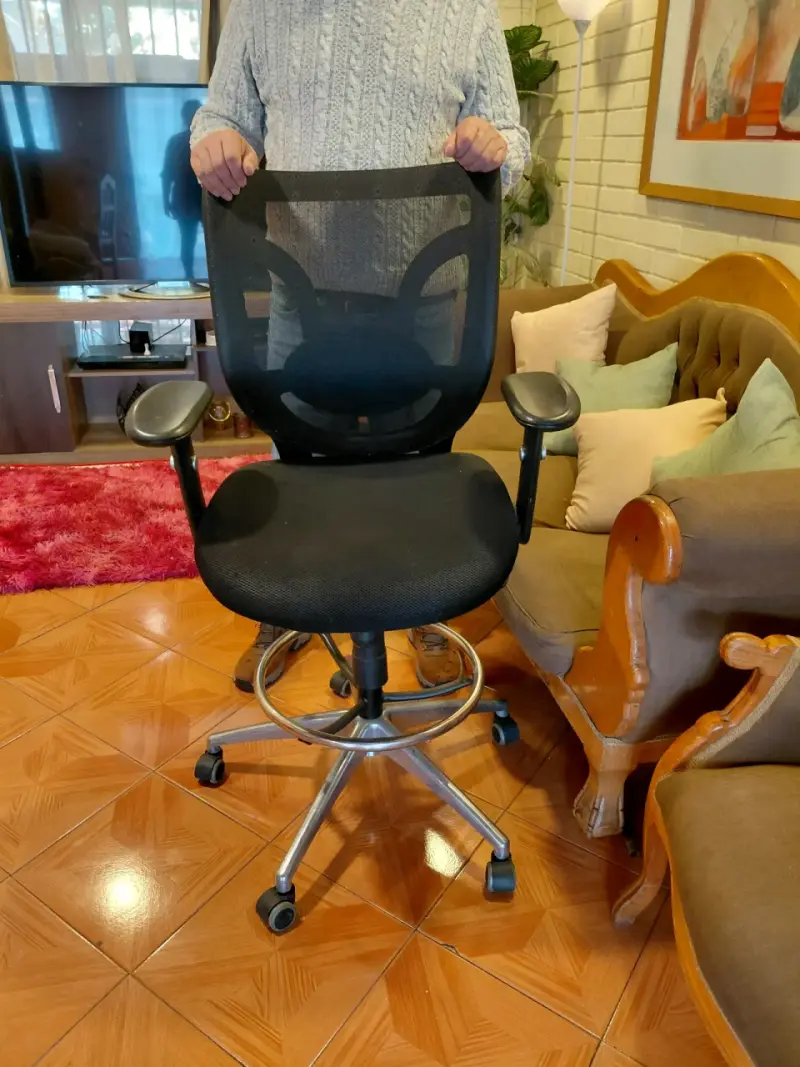 Silla de oficina ergonómica - 1