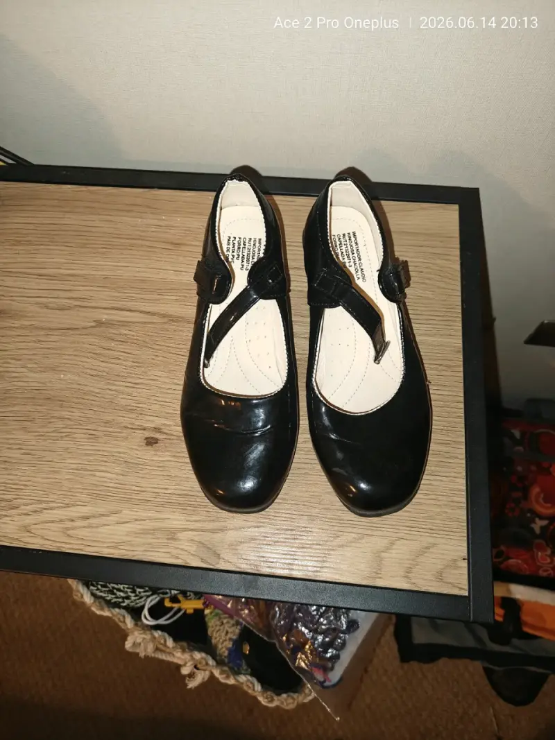 Zapatos escolares negros brillantes - 2