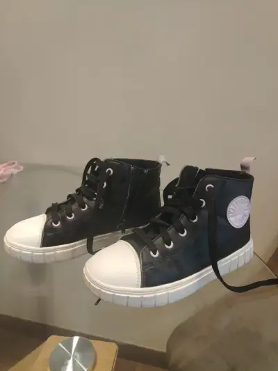 Zapatillas negras altas niña - miniatura 2