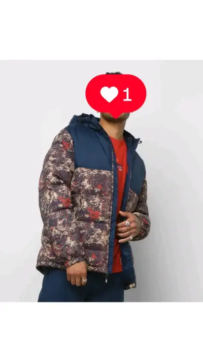 Chaqueta acolchada con capucha - miniatura 3