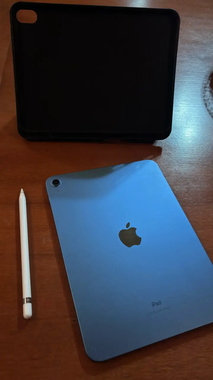iPad 10 Wifi 64GB Blue + Apple Pencil primera gene - 2