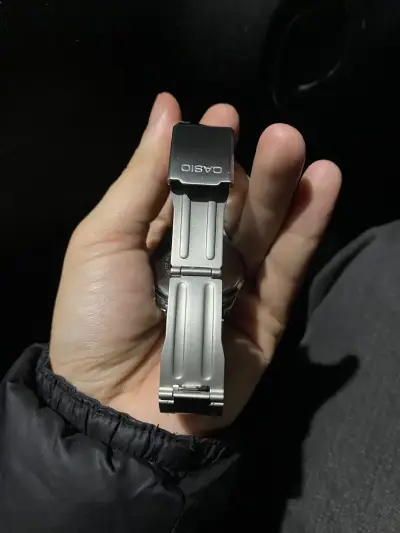 Reloj análogo Casio plateado - miniatura 3
