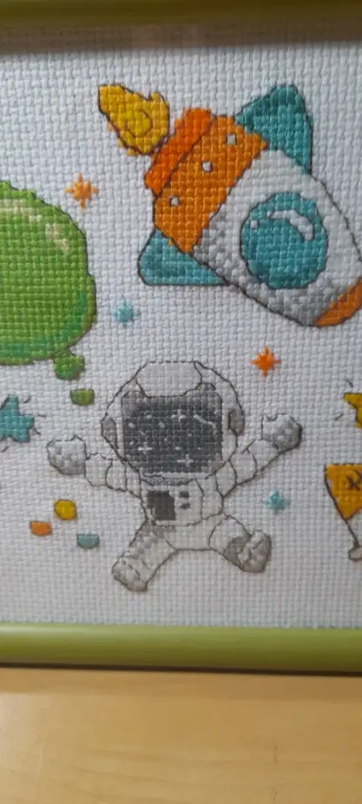 Cuadro de bordado espacial astronauta - miniatura 5