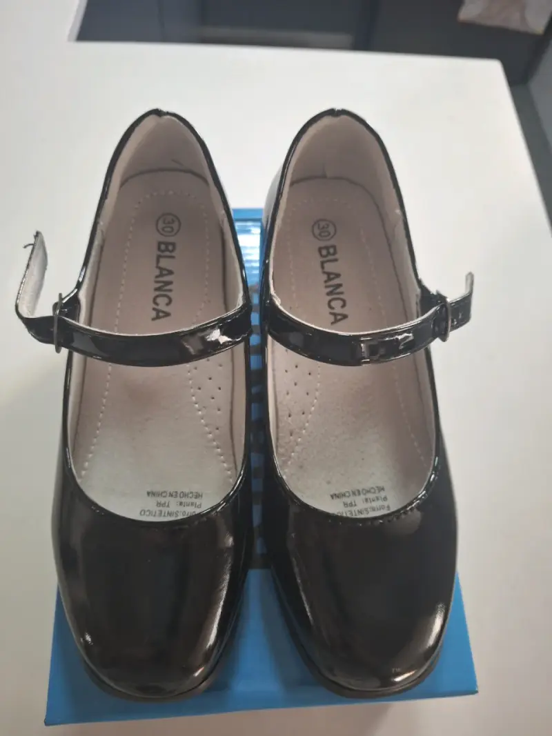 Zapatos de charol negros para niñas - 1