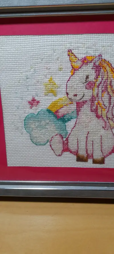 Cuadro bordado unicornio - miniatura 2