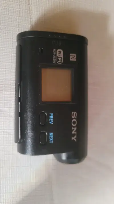 Cámara Sony HDR-AS15 con carcasa - miniatura 2