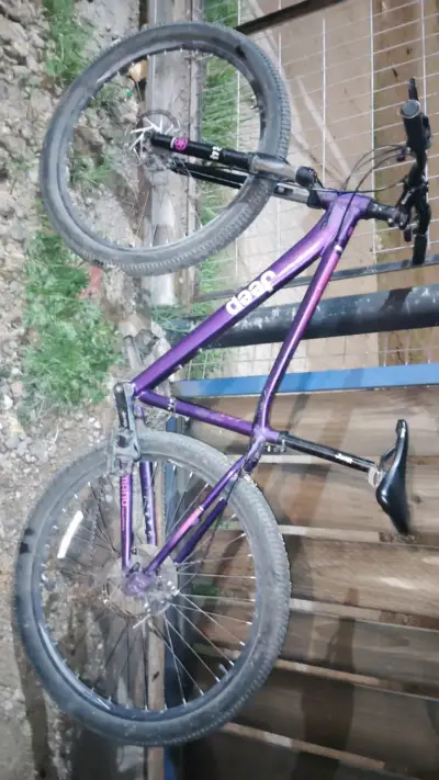 Bicicleta Jeep morada montaña - miniatura 1