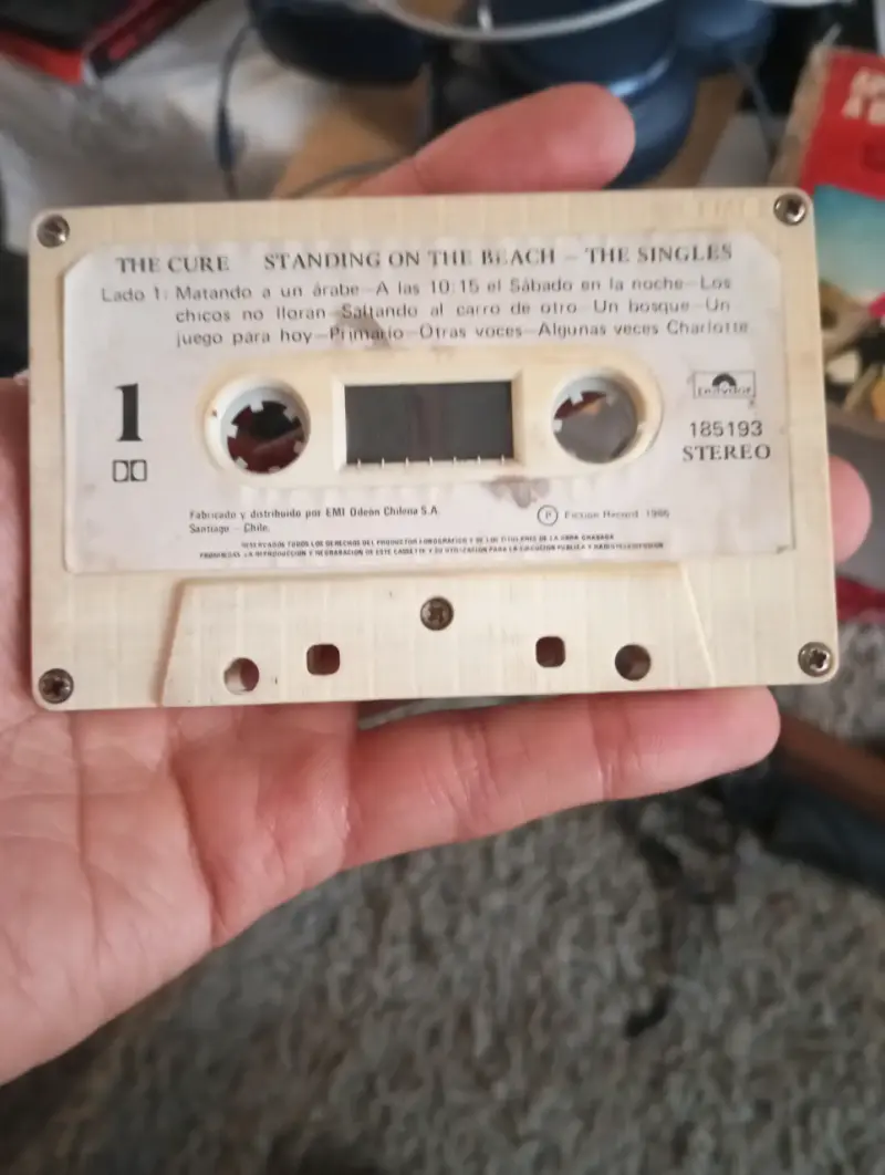Cassette The Cure - Standing On The Beach (Edición - 1