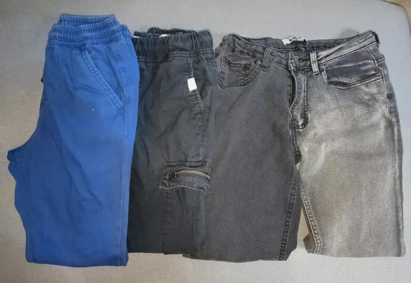 Lote de pantalones para niño talla 12 - 1