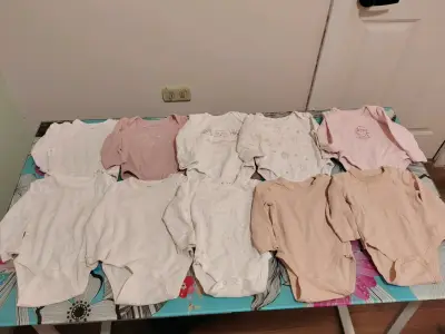 Lote de pantys y bodys bebé 0a3meses - miniatura 3