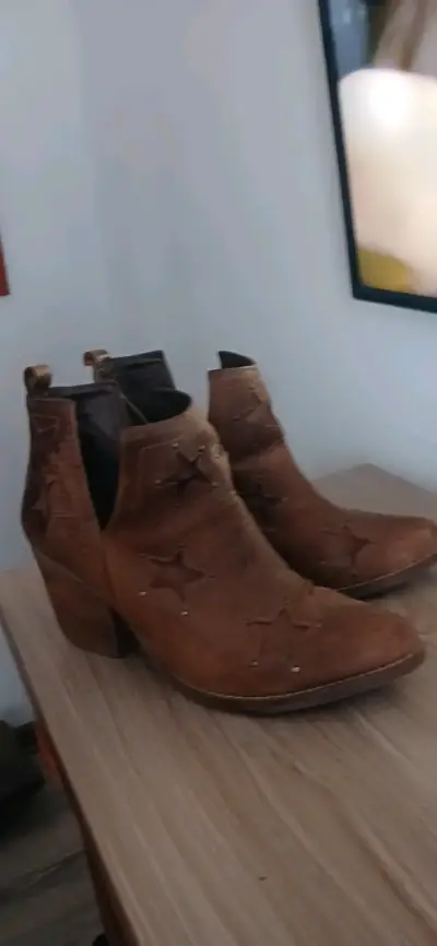 Botines, marca exótica 100% cuero - miniatura 4