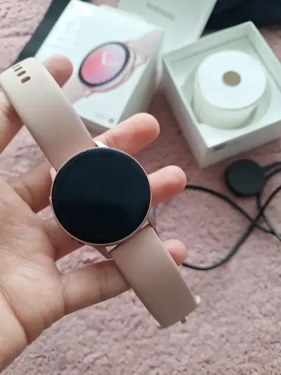 Smartwatch Samsung Active 2 rosado - miniatura 3