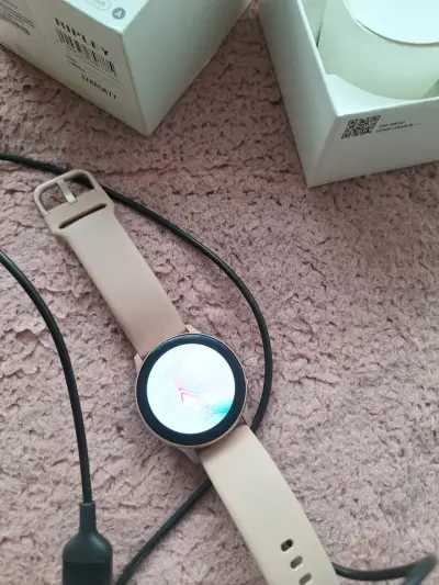 Smartwatch Samsung Active 2 rosado - miniatura 4