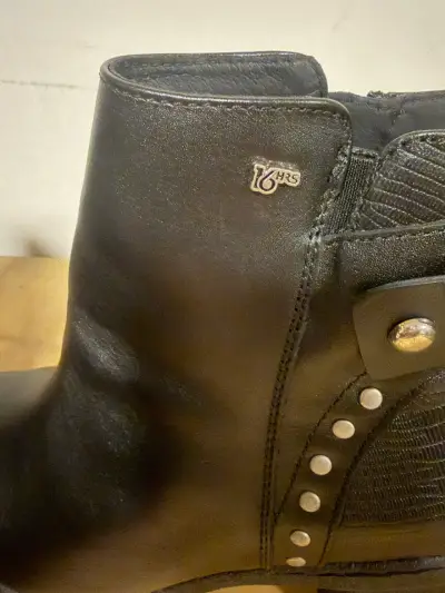 Botines negros de cuero - miniatura 2