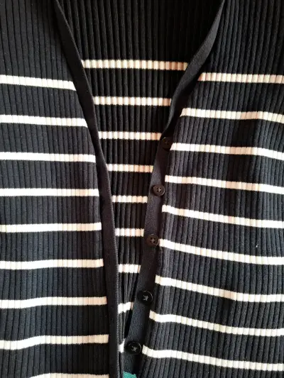 Cardigan rayado blanco y negro - miniatura 1