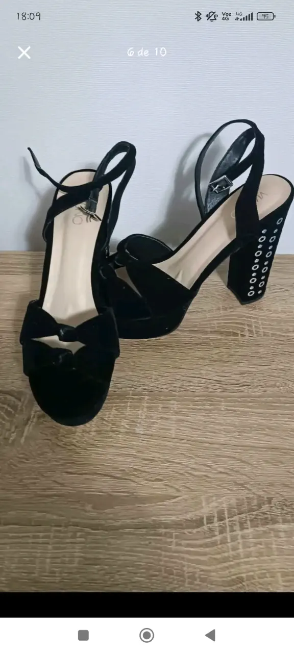 Sandalias de taco alto negras
