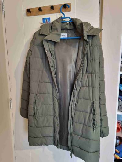 Parka verde con capucha - miniatura 3