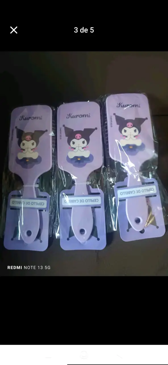 Cepillos Minnie Mouse ,kuromi y hello Kitty - 2