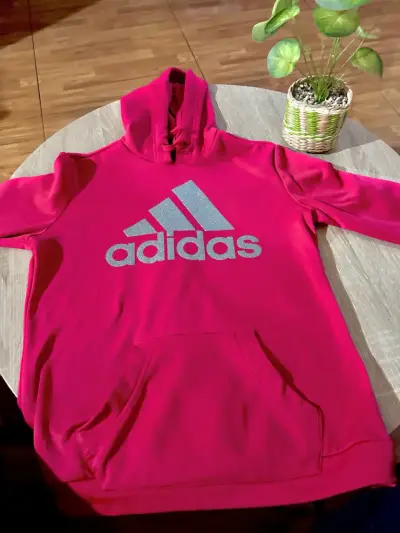 Polerón rosa Adidas con capucha - miniatura 1