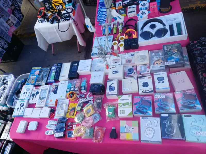 Lote de artículos electrónicos variados - 3