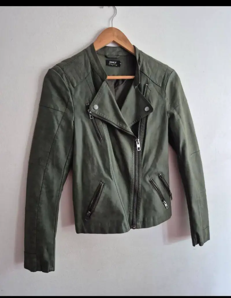 Chaqueta ecocuero verde olivo estilo moto - 2