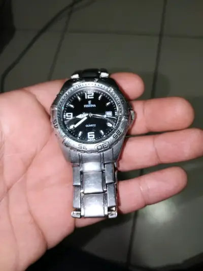Reloj Festina de acero inoxidable - miniatura 2