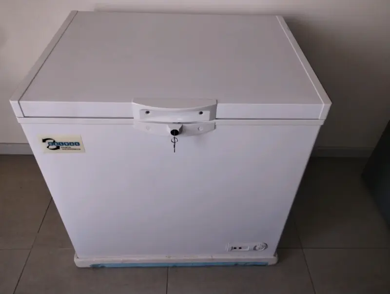 Congelador Calvac 227L - 1