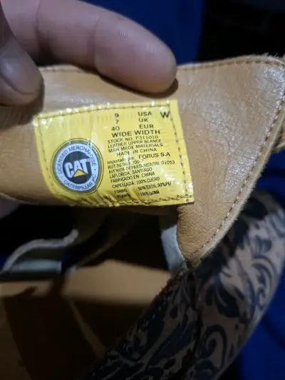 Zapatos Cat talla 40 - miniatura 1