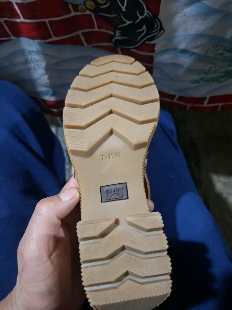 Zapatos Cat talla 40 - 2