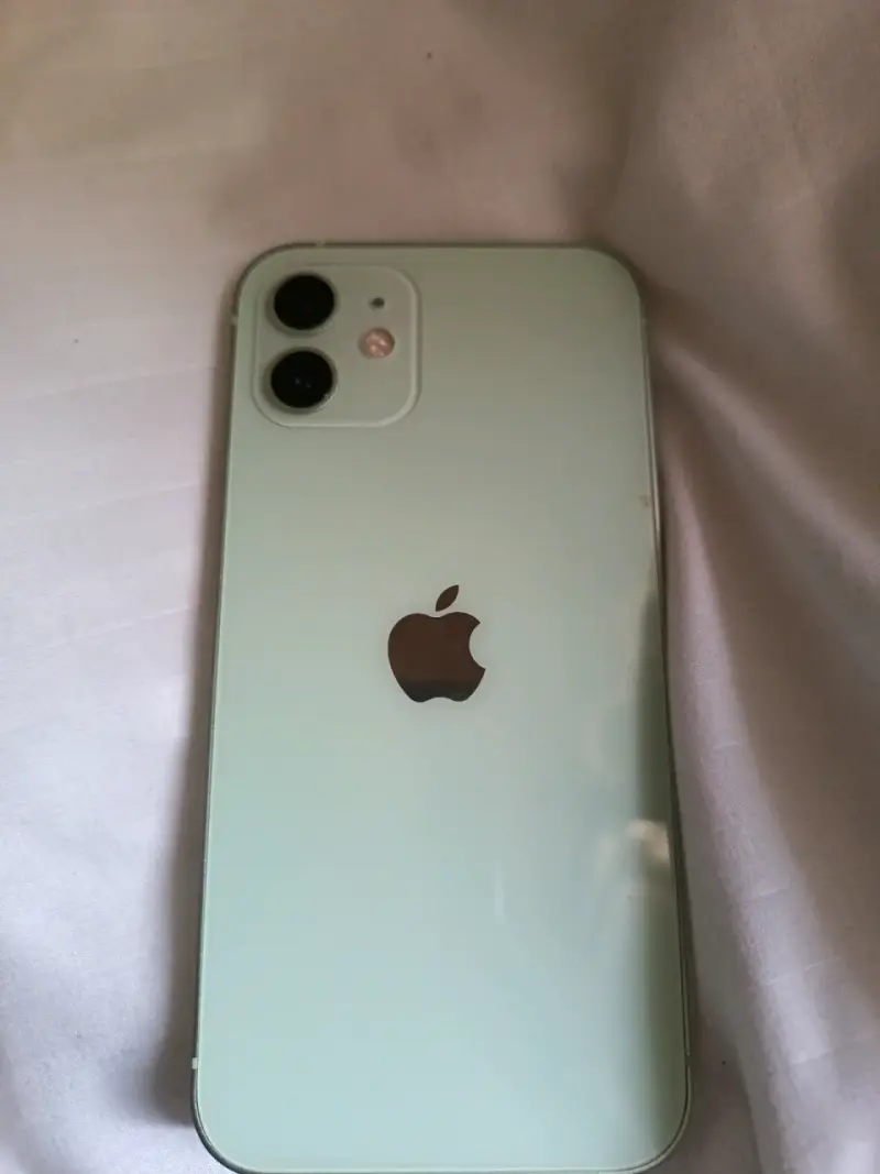 iPhone 12 128GB en buen estado - 3