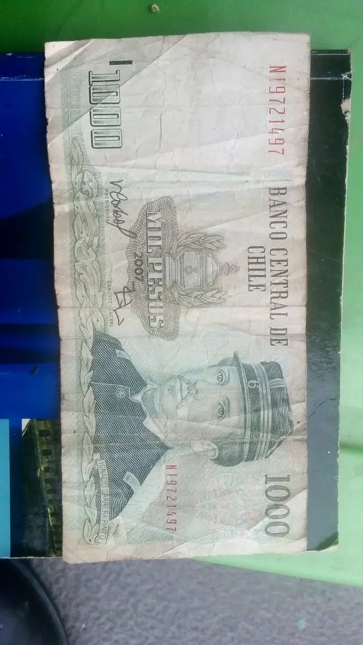 Billete chileno antiguo 1000 pesos - 1