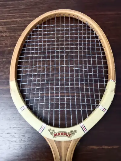 Raqueta de tenis vintage Dunlop madera - miniatura 5