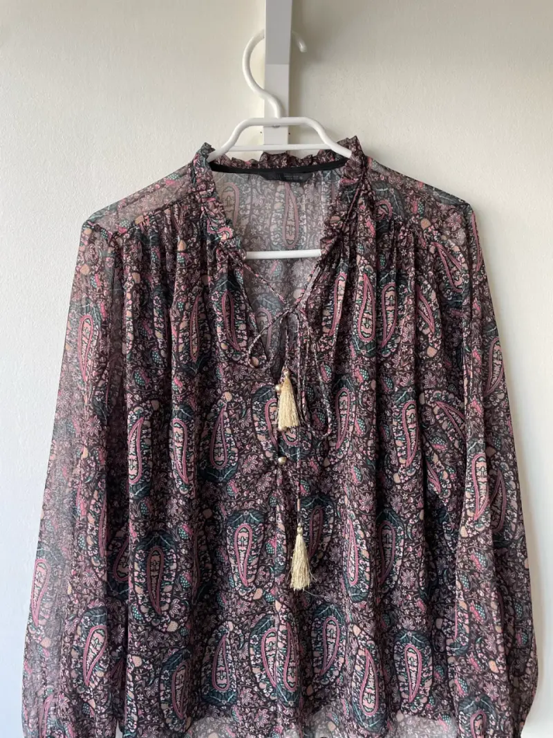 Blusa Zara estampado paisley talla M | Estilo boho - 1