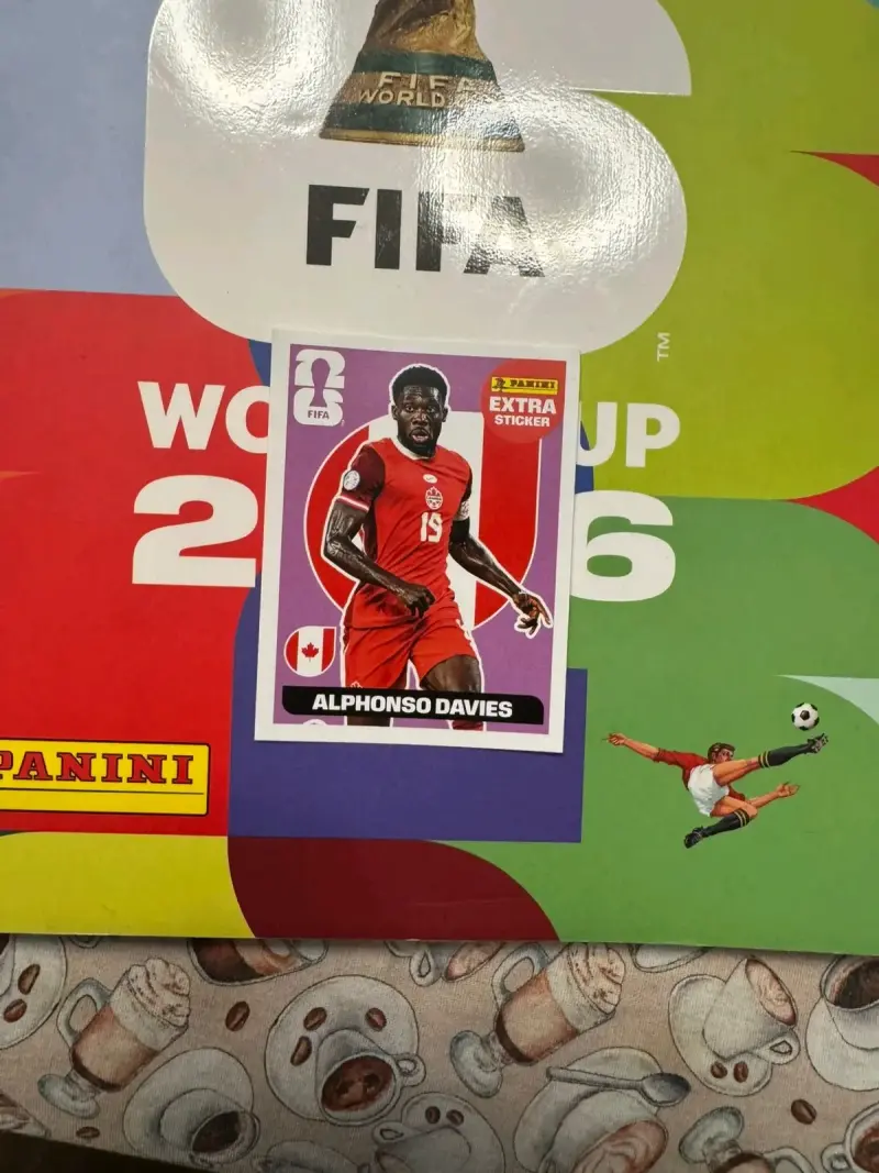 Extra de Alphonso Davies - 1
