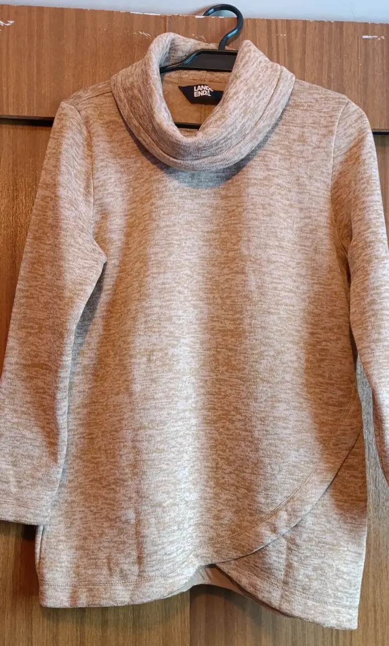 Suéter beige de cuello alto - 5
