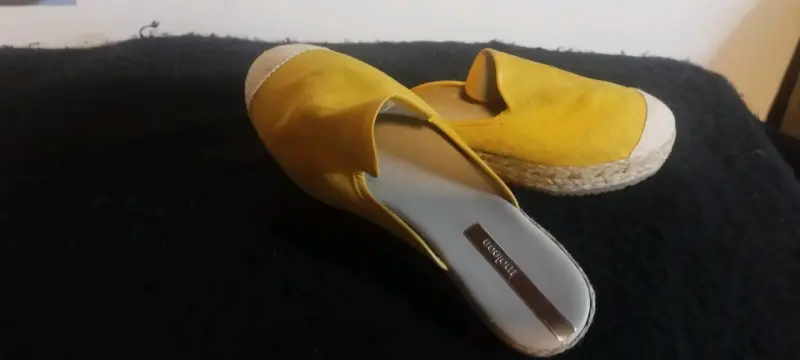 Alpargatas amarillas con plataforma - 1