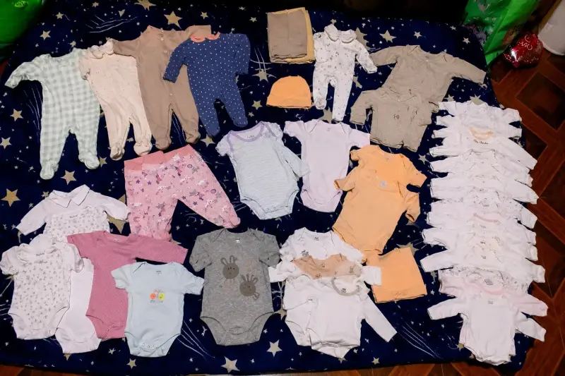 Lote de ropa de bebé mixto