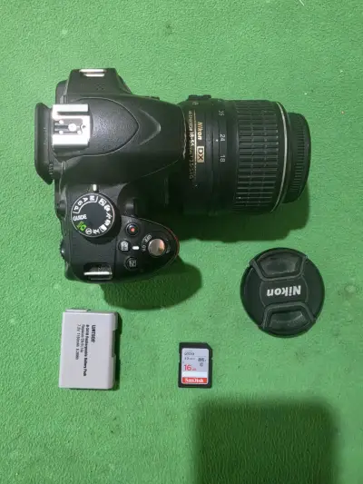 Nikon D3200  con accesorios - miniatura 1