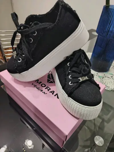 Zapatillas negras casuales - miniatura 4