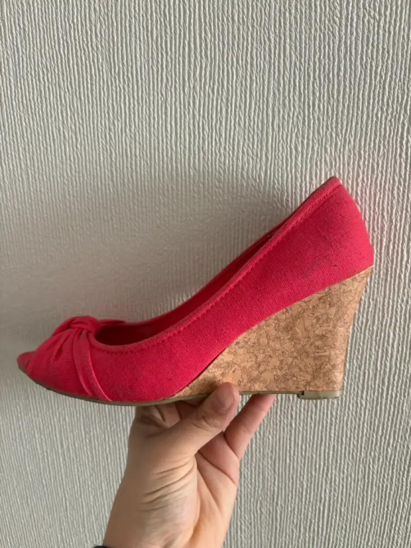 Zapatos de cuña rojos - 1